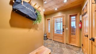 Northstar Haven by AvantStay Cozy-Chic Retreat Near Lake Tahoe Downtown Truckee - 4