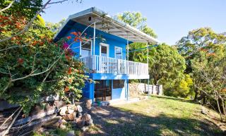 Sunset Villa - Pet-Friendly Retreat with Fantastic View in Historic 1770 - 3