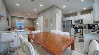 Ridley Retreat Community Pool Mins to the Beach Corpus Christi Port A - 1