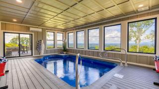 Grand Vista Retreat Luxury Group Retreat w Indoor Pool Arcade 56-Mile Views - Sevierville - 9