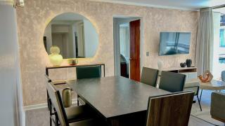 Acogedor departamento en Barrio el Golf con Aire acondicionadoCercano a Costanera Center y MUT - 0