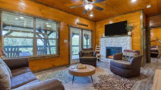 Indoor Pool Theater Hot Tub Mountain Views Near Dollywood Crimson Crest by AvantStay - 6