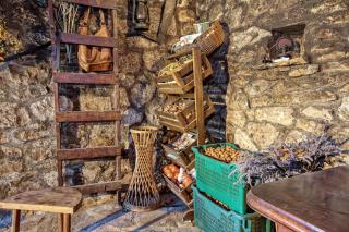 Apartments with parking space Smrdelje, Krka - 23078 - 1