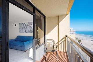 KING Honeymoon Suite Pools at Caravelle Resort! - 5