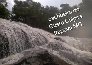 Casinha do interior pé na terra Itapeva MG - 1