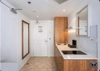 Stunning Oceanview - Beachfront hotel suite - 5