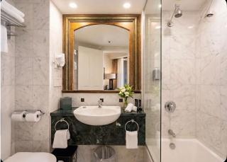 Stunning Oceanview - Beachfront hotel suite - 4