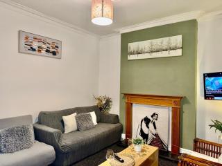 Long Eaton Cosy Homestay Close to Town & Station - 0