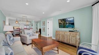 415 Seascape by AvantStay Beachfront Condo w Communal Pool Access - 7