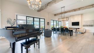 Luxe Pool Spa Fire Pit Game Room Piano Sonoma Pool Retreat by AvantStay - 9