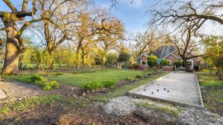 Valley of the Moon by AvantStay Tranquil Escape Large Yard w Hot Tub Fire Pit - 7