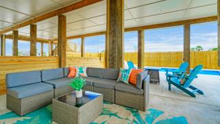 Flirty Flamingo by Avantstay Private Pool Firepit Balcony - 9