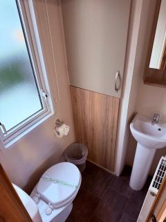 Hot tub retreat, at Tattersall Lakes caravan - 3