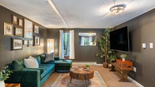 Lakeshore Oasis by AvantStay Private Beach Views Hot Tub Volleyball - 6