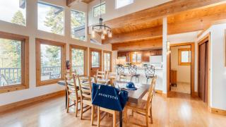 Lake Beach Access Pool Tennis Walk to Chambers Tahoe Timber by AvantStay - 7