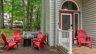 The Boulder Inn by AvantStay Indoor Hot Tub Game Room Outdoor Fire Pit - 7