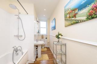 Heart of Looe Apartment - 9