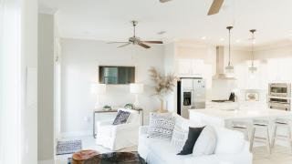 Arcade Bar Prominence Resort Pool and Gym Access Close to Beach Sea Happy - Watersound Beach - 0