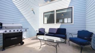 Oceanfront 2BR Rooftop Deck Beach Access Strand Way B - 7
