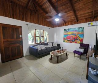 Casa Pura Vida 2bd Tropical Paradise 6min Walk To The Beach Activity Amenities Included - 1