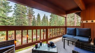 Walk to Lake DiningShops 5mins to Ski Resort Incline Paradise by AvantStay - 0