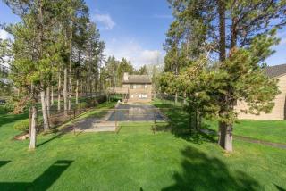 Fairway Village 8 - 8