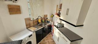 3 bedroom fully furnished modern retro appartment in the CBD - 8