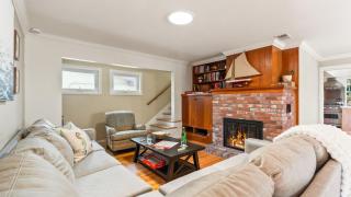 Point Loma Home w Putting Green Firepit Game Room Beach Access Zola Street by AvantStay - San Diego - 8