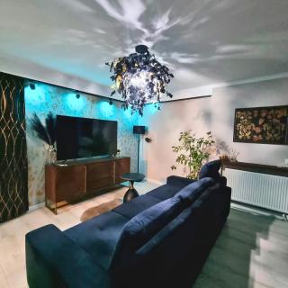 GLAMOUR VOX Private Jacuzzi - 1