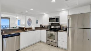 415 B Shipwatch by AvantStay Oceanfront Penthouse w Amazing Views - 1