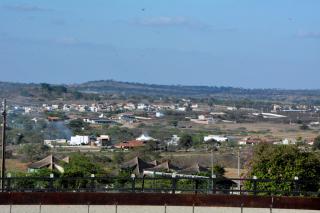 FLAT MONTE CASTELO CONDOMÍNIO GRAVATÁ NA FRENTE DA ÁREA DE LAZER - Pe - 2