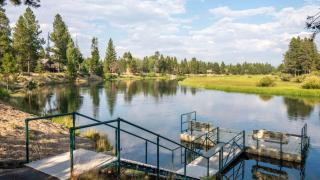 Private Boat Ramp Access Hot Tub Fire Pit Deck River Meadows by AvantStay - 8