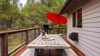 Private Boat Ramp Access Hot Tub Fire Pit Deck River Meadows by AvantStay - Bend - 5