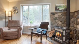 Private Boat Ramp Access Hot Tub Fire Pit Deck River Meadows by AvantStay - 2