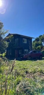 Cabaña con vista al humedal rodeada de naturaleza - 0