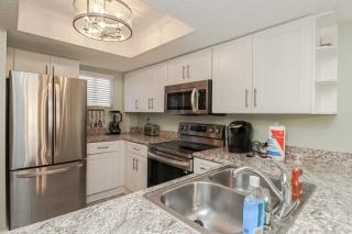 Ocean Village Club K11 - 2