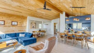 Cove Keep by AvantStay Stunning Ocean Views Designed for Groups - Arch Cape - 2