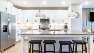 Monty by AvantStay 4BDR 4BA Balcony w Outdoor Seating 5mins to DT - 7