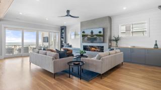 712 Ocean Blvd by AvantStay New Construction w Pool Game Zone Private Beach Access and Oceanfront Views - 5