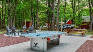 Maple Oasis by AvantStay Newly Built w Hot Tub Game Room Fire Pit - 0