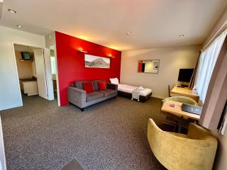 Park View Motor Lodge - 2