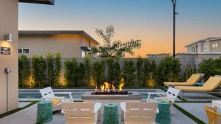 Lumen at Tahquitz: New Build with Pool Fire Pit Designer Interiors - Palm Springs - 7