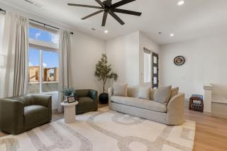 The Fish Bowl townhouse - 2