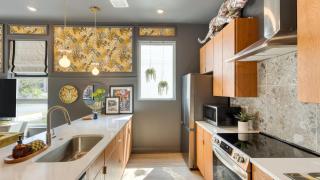 Colorful 4BR w Artful Design Dining Easy Access to Broadway The Bloom House by AvantStay - 5