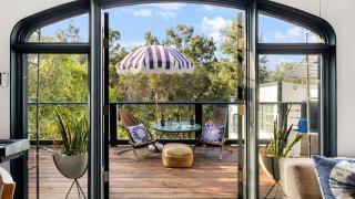 Chic LA Hideaway w Soaking Tub Firepit Lounge Tranquil Backyard - 3