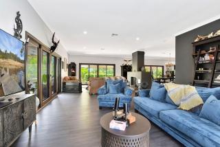 Black Cat Manor at B&W Estate - Luskintyre - 0