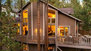 Lakeview Cabin w Game Room Deck Near Ski Slopes Trails Sleeps 20 Waterview by AvantStay - 0