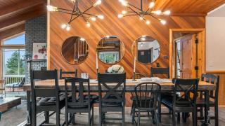 Scenic North Shore Stay w Games Near Snow Summit Lakeview Lodge by AvantStay - 5