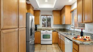 Walk to Dining Mission Pacific Beach and BarsNightlife Private Backyard - 5