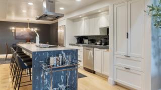 Parkside Condo by AvantStay Walk to Ski Lifts Town Pool Hot Tub Access - 9